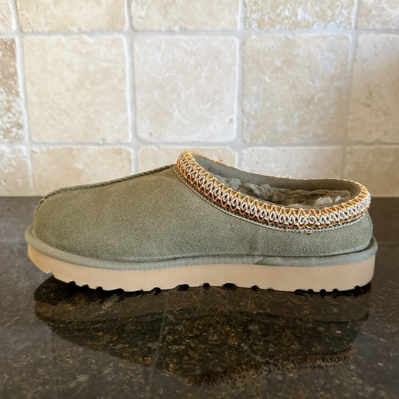 UGG TASMAN BURNT OLIVE SUEDE SHEEPSKIN CLASSIC WOMEN'S SLIPPERS SIZE 10 - Picture 5 of 13